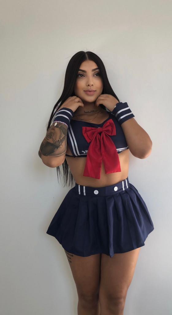 613582337: Chica busca chico en Cádiz