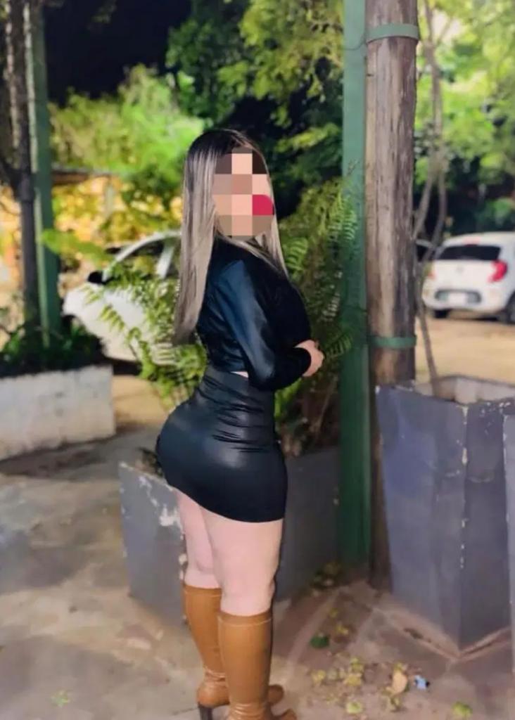 611230749: Chica busca chico en Pontevedra