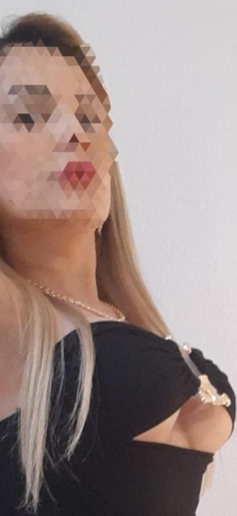 643864894: Chica busca chico en Granada