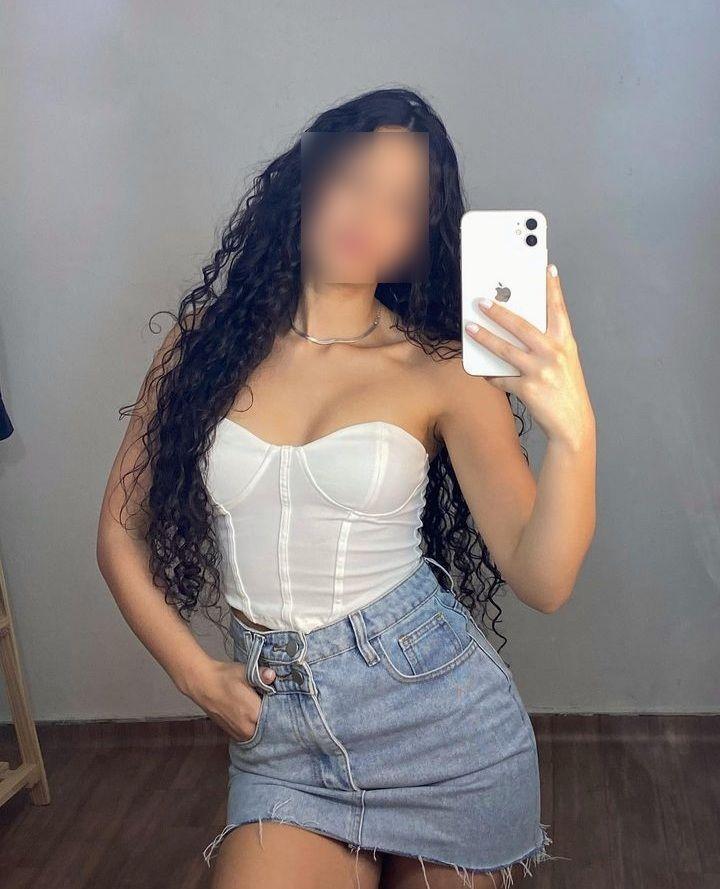 641473855: Chica busca chico en Málaga