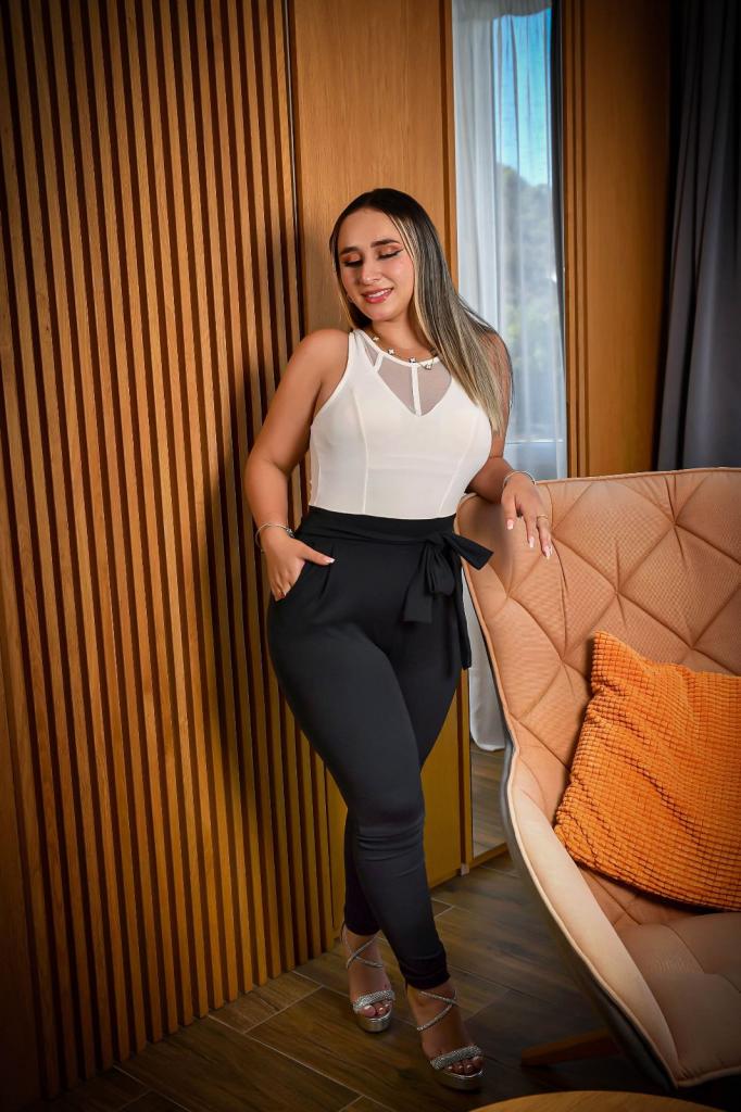 632219968: Chica busca chico en Málaga