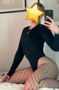 654137743: Chica busca chico en Málaga