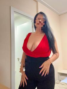 667583503: Chica busca chico en Madrid