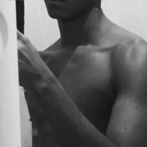 632677952: Chico busca chica en Pontevedra