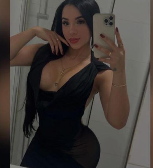 695498521: Chica busca chico en Valencia