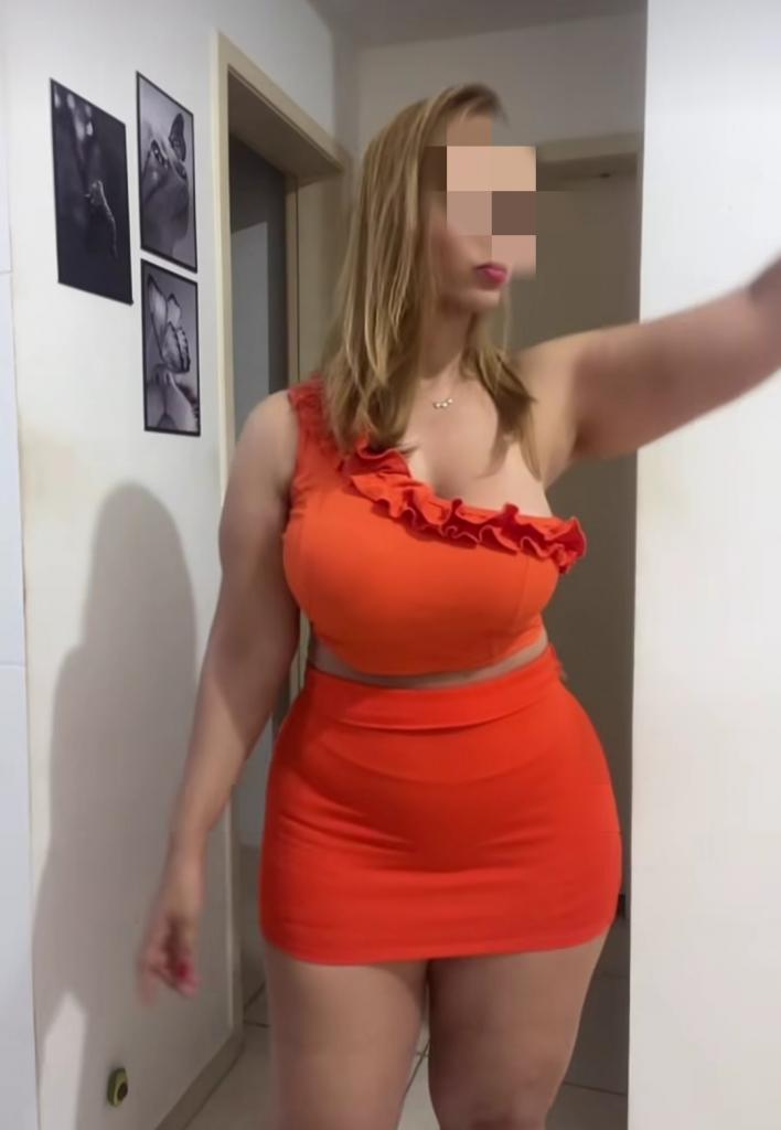 624518178: Chica busca chico en Lugo