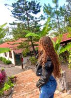 659127930: Chica busca chico en Cantabria