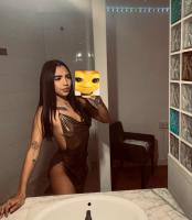 617492072: Chica busca chico en Barcelona