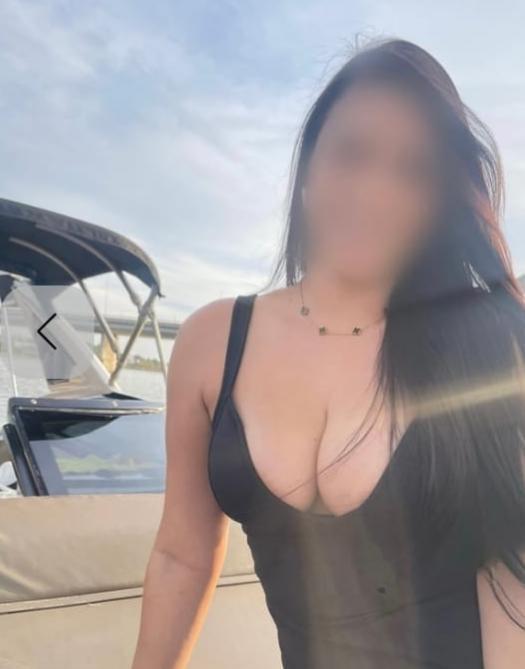 610635171: Chica busca chico en Ibiza