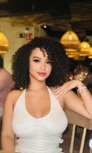 657339213: Chica busca chico en Ibiza