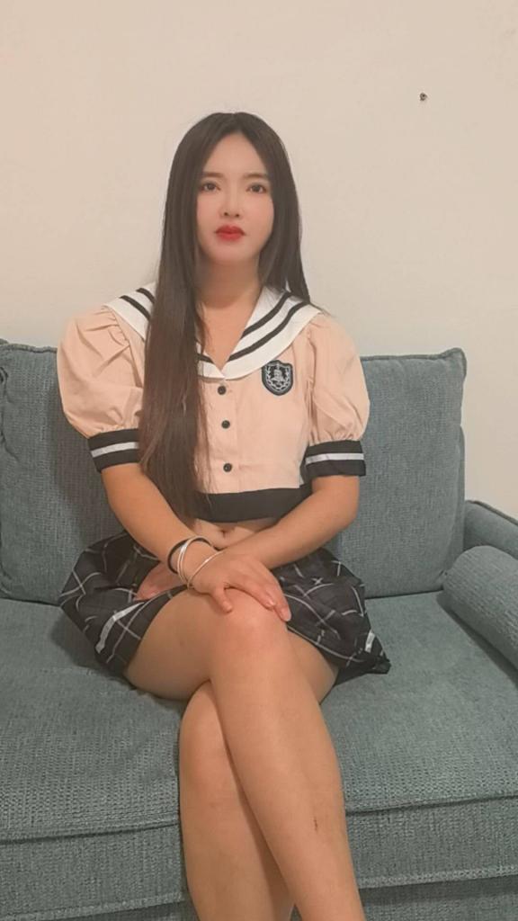 670788367: Chica busca chico en Valencia