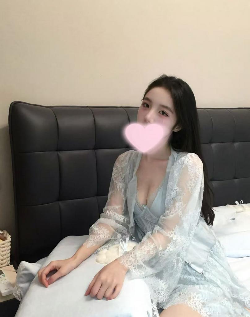 627585658: Chica busca chico en Barcelona