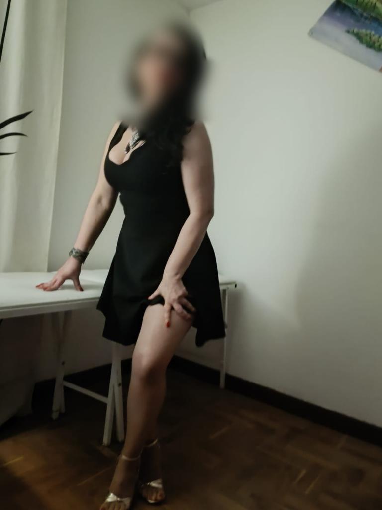 614869449: Chica busca chico en Navarra