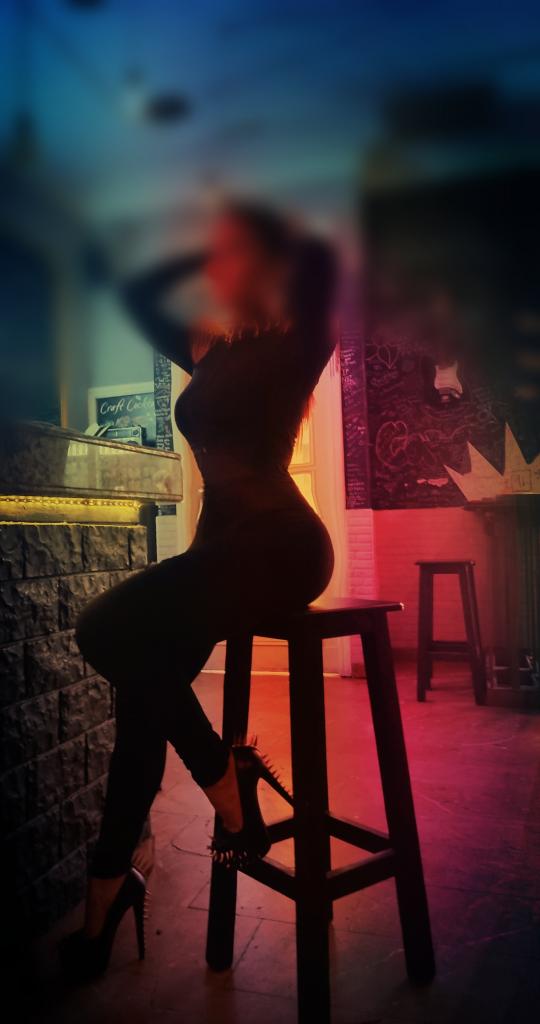 Chica busca chico en Alicante: 