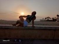 677226635: Chica busca chico en Valencia