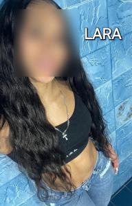 614210813: Chica busca chico en Barcelona