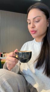 638776471: Chica busca chico en Granada