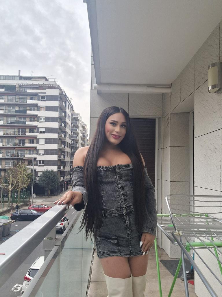 611275347: Transexual en Cantabria