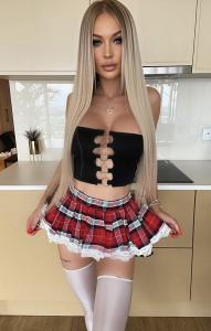 647087368: Chica busca chico en Málaga