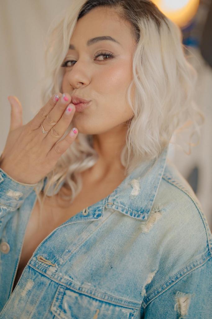 624361882: Chica busca chico en Madrid