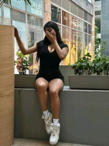 614847385: Chica busca chico en Cantabria