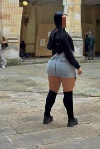 604358502: Chica busca chico en Zaragoza