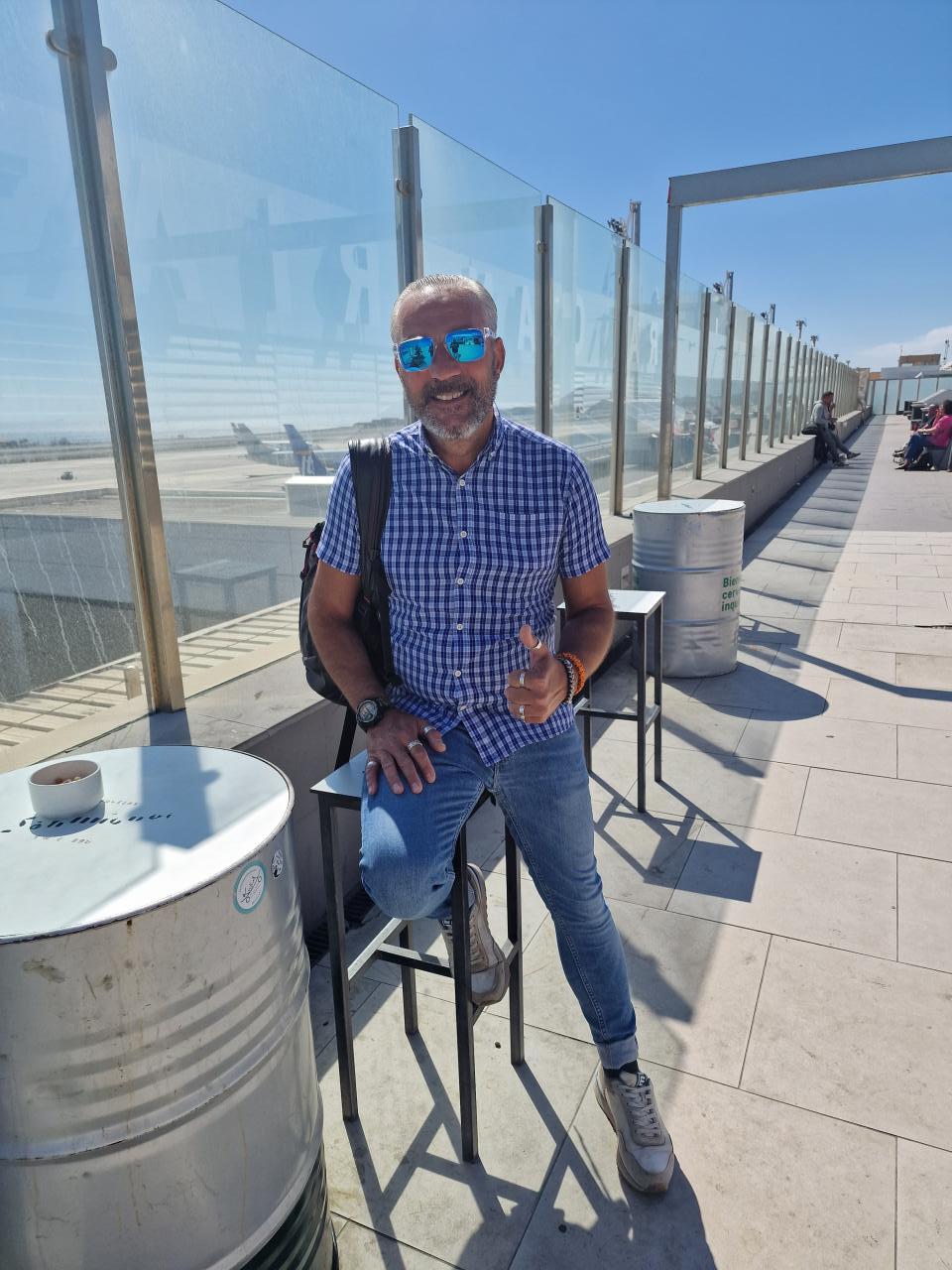 Chico busca chica en Granada: 