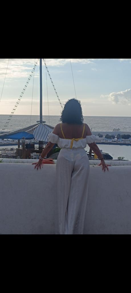 633029480: Chica busca chico en Tenerife