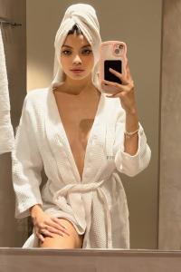 615736448: Chica busca chico en Madrid