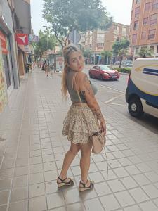 643767242: Chica busca chico en Albacete