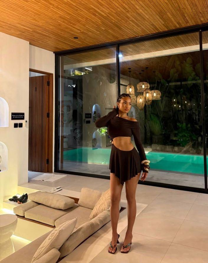 631805359: Chica busca chico en Barcelona