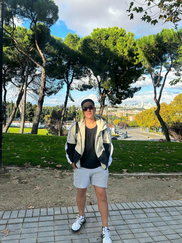 613385461: Chico busca chica en Madrid