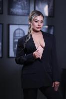 613830783: Chica busca chico en Gerona