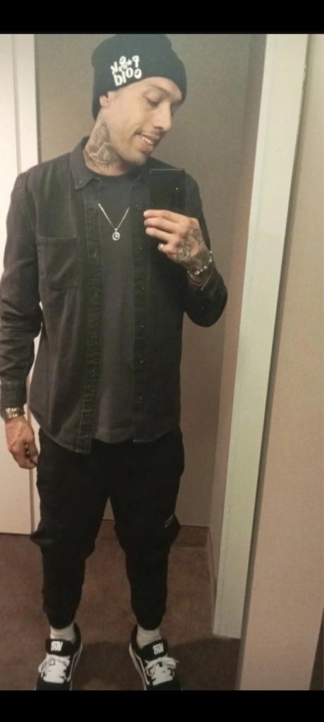 641447823: Chico busca chica en Granada