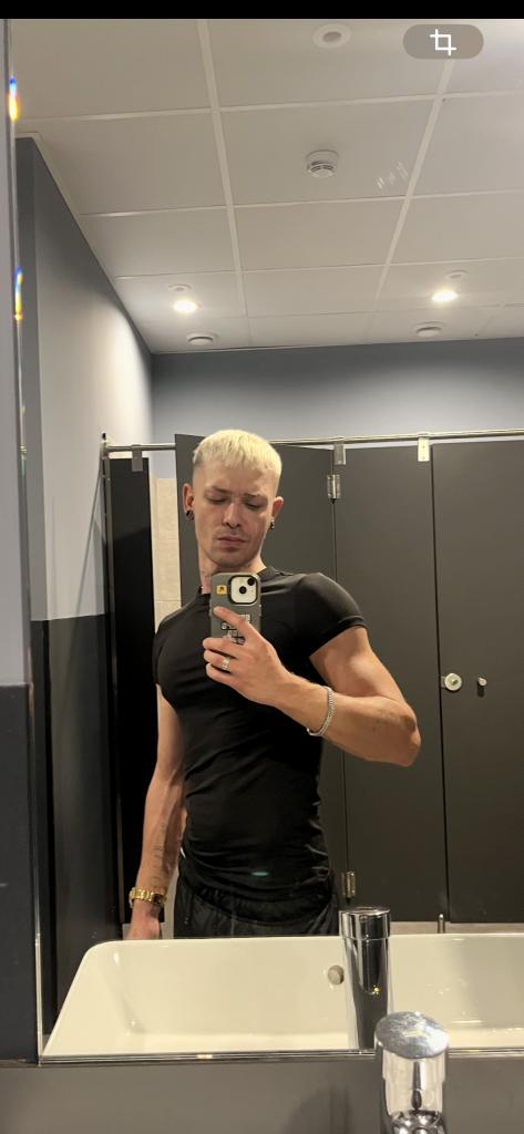 645109802: Chico busca chica en Albacete