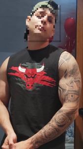 643810895: Chico busca chica en Barcelona