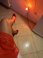 631551017: Chica busca chico en Gerona