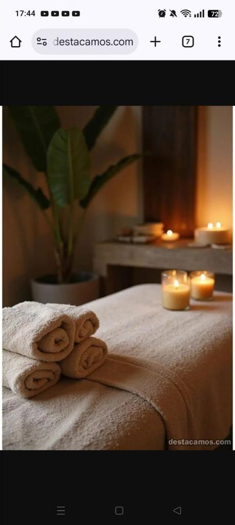 Chica busca chico en Almería: 