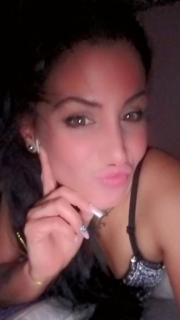 659583375: Chica busca chico en Lérida