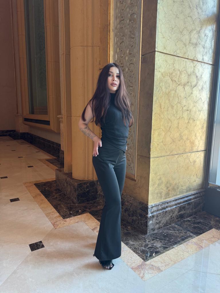 644730088: Chica busca chico en Madrid