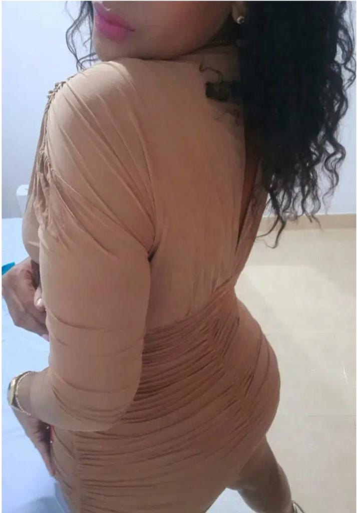 617061125: Chica busca chico en Málaga