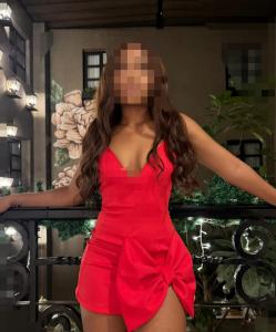 614650191: Chica busca chico en Barcelona