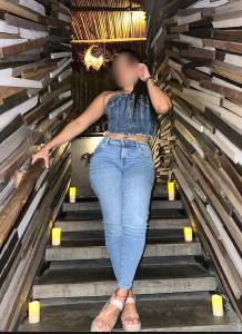 654079444: Chica busca chico en Barcelona