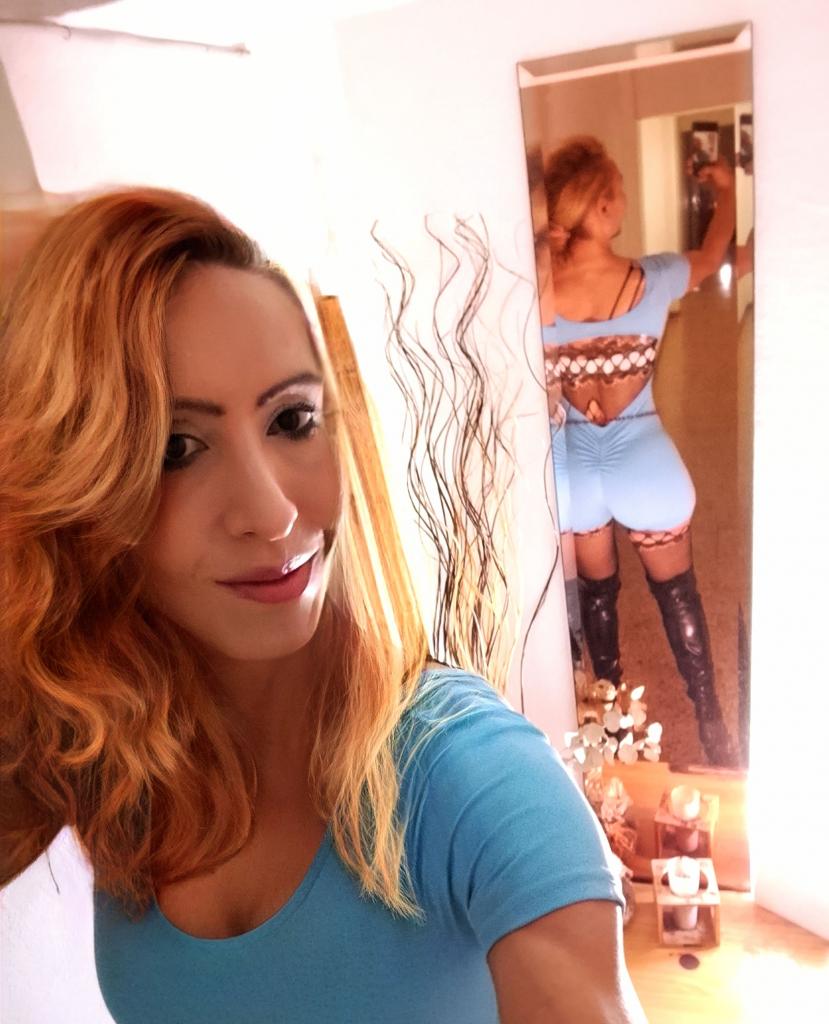 674380515: Chica busca chico en Valencia