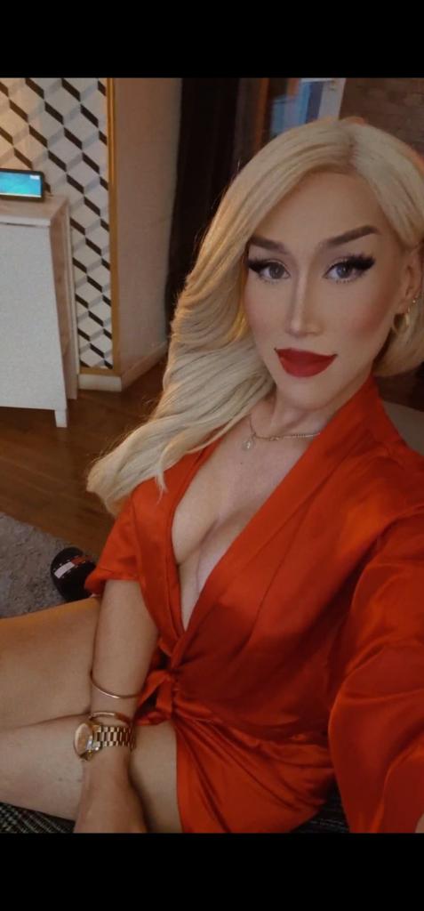 682893600: Transexual en Barcelona