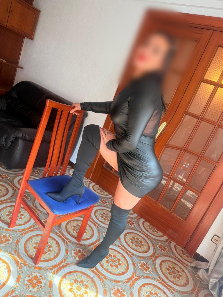 Chica busca chico en Cantabria: 