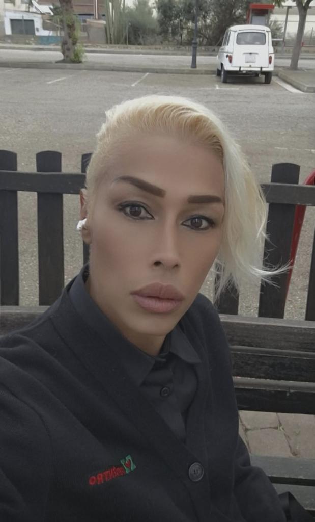 604202847: Transexual en Lérida