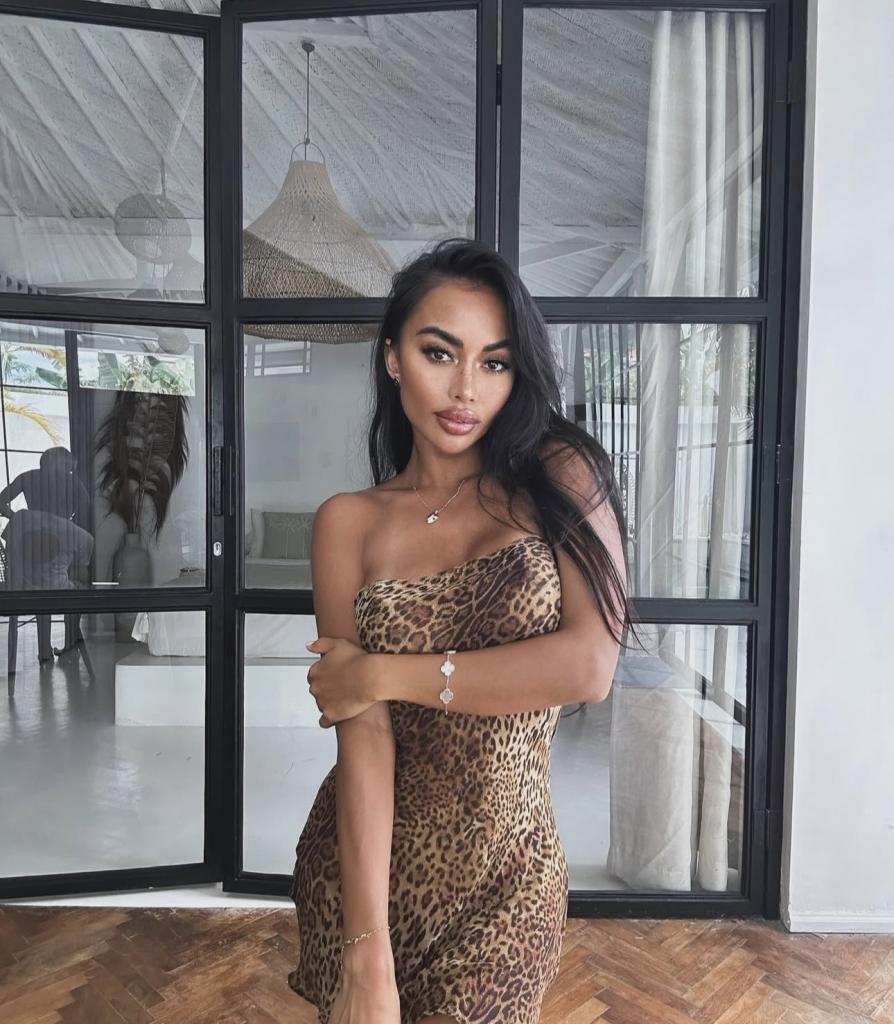 667481868: Chica busca chico en Huelva