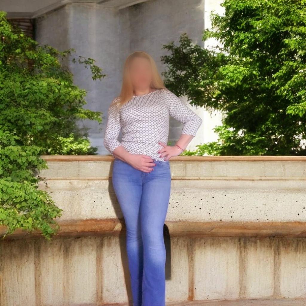 674801210: Chica busca chico en Murcia