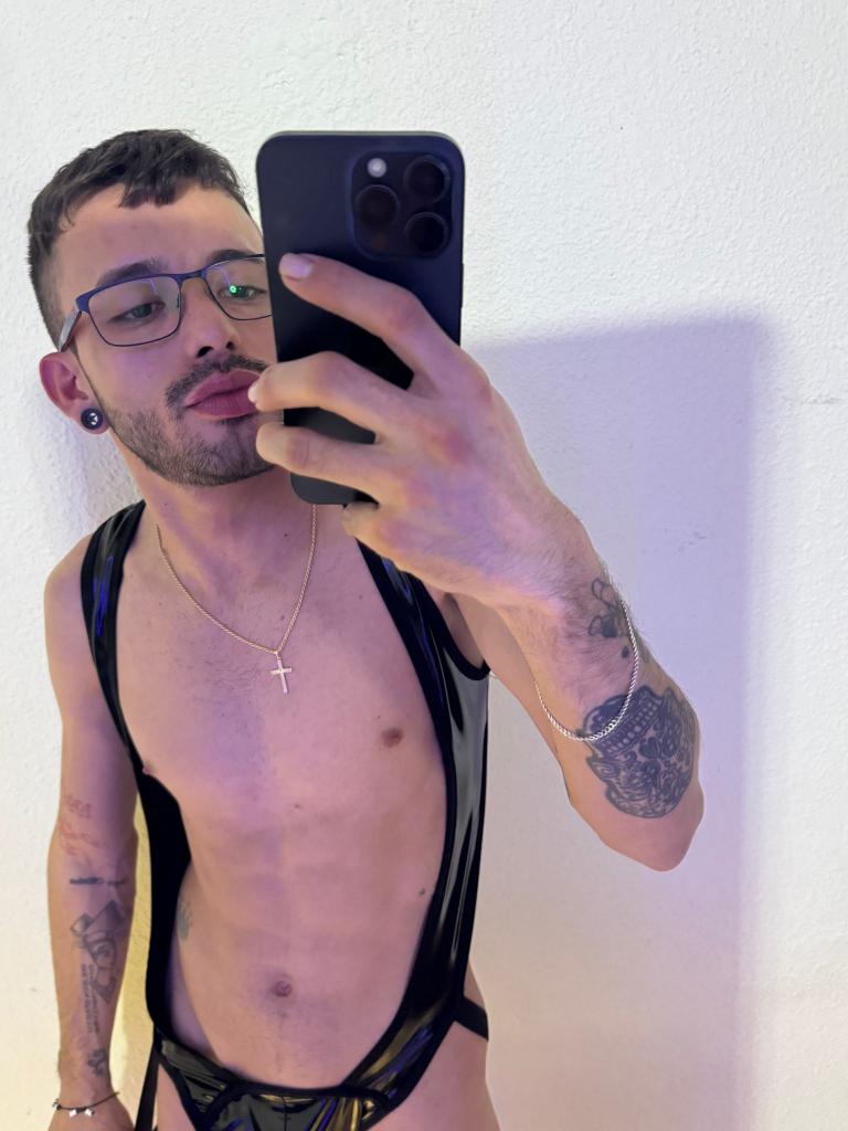 674659551: Chico busca chica en Madrid